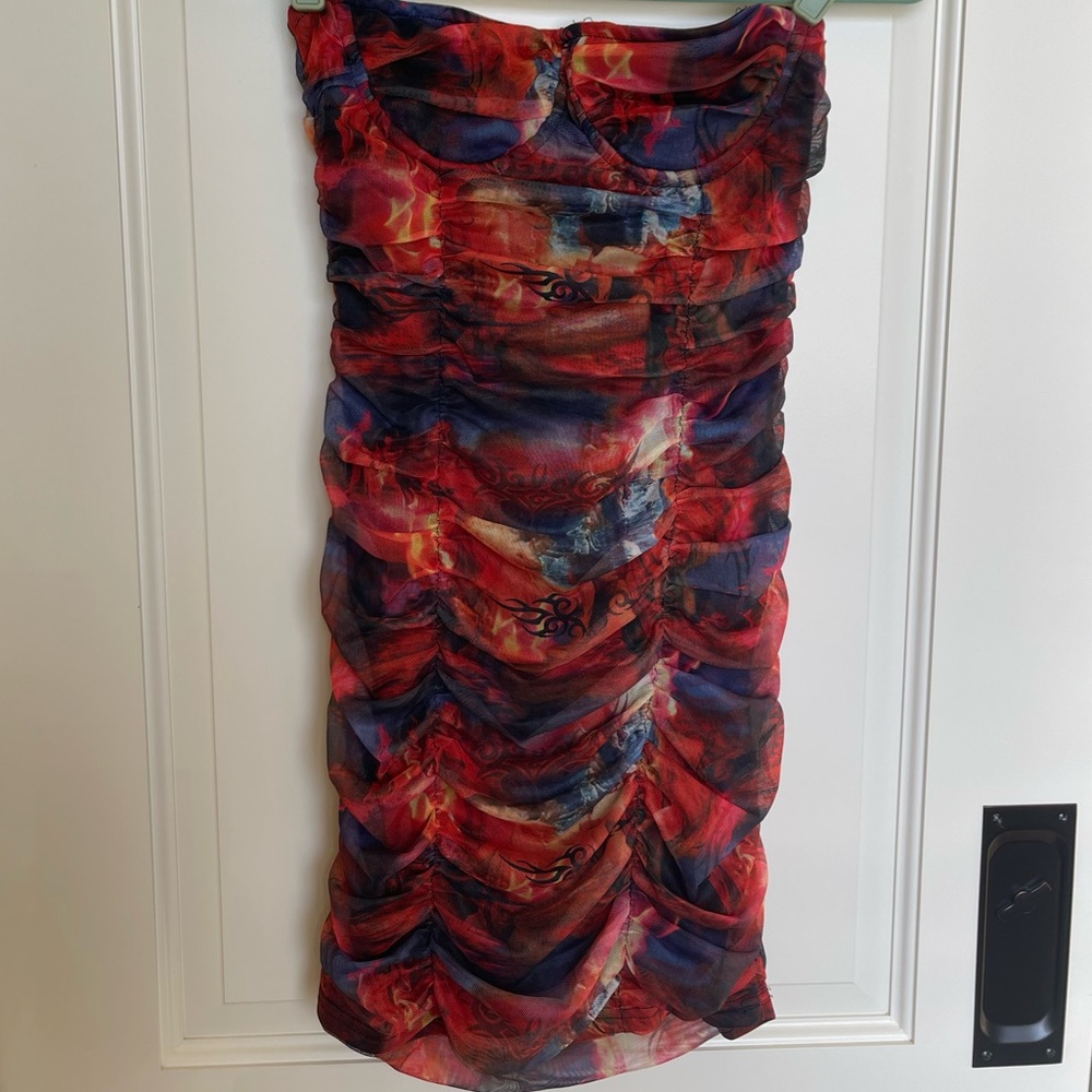 Pretty Little Thing strapless dress